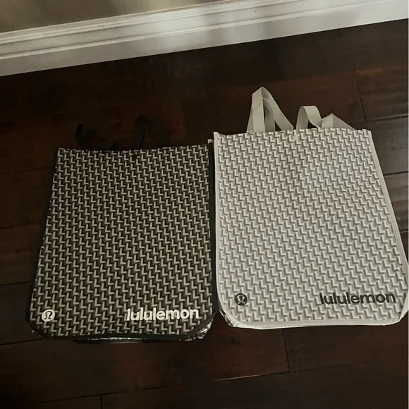 Lululemon athletica Tote Bags large - Picture 4 of 4